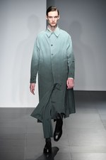 ジル・サンダー 2017年春夏メンズコレクション - 淡きことの力強さ、削ぎ落とした末にある美｜写真22
