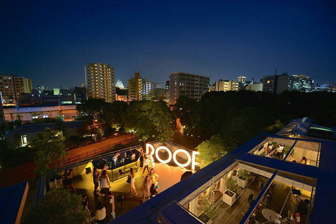 旧大阪迎賓館跡地・屋上で楽しむBBQ ビアガーデン「THE ROOF」​大阪城も一望 | 写真