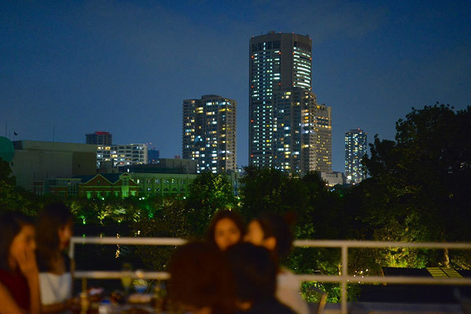 旧大阪迎賓館跡地・屋上で楽しむBBQ ビアガーデン「THE ROOF」​大阪城も一望｜写真5