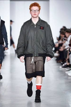 リアム ホッジス(LIAM HODGES) 2017年春夏メンズコレクション  - 写真3