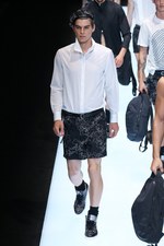 エンポリオ アルマーニ 17年春夏メンズコレクション - グラフィカルな指紋は、唯一無二のデザインに｜写真102