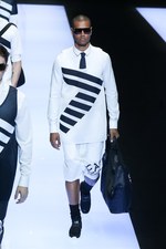 エンポリオ アルマーニ 17年春夏メンズコレクション - グラフィカルな指紋は、唯一無二のデザインに｜写真95