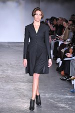 ドリアングレイの肖像の世界をモダンに表現 - コリー ニールセン(Corrie Nielsen)2012年春夏コレクション｜写真1