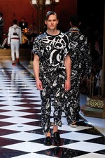 ドルチェ＆ガッバーナ 2017年春夏メンズコレクション - ジャズ×トロピカル、音楽を身に纏い踊る夜｜写真30