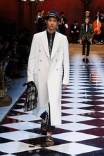 ドルチェ＆ガッバーナ 2017年春夏メンズコレクション - ジャズ×トロピカル、音楽を身に纏い踊る夜｜写真35