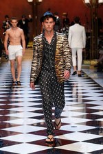 ドルチェ＆ガッバーナ 2017年春夏メンズコレクション - ジャズ×トロピカル、音楽を身に纏い踊る夜｜写真61