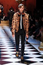 ドルチェ＆ガッバーナ 2017年春夏メンズコレクション - ジャズ×トロピカル、音楽を身に纏い踊る夜｜写真89