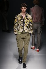 サルヴァトーレ フェラガモ 2017年春夏メンズコレクション - 原始美術を探して、冒険家は旅に出る｜写真18