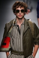 サルヴァトーレ フェラガモ 2017年春夏メンズコレクション - 原始美術を探して、冒険家は旅に出る｜写真21