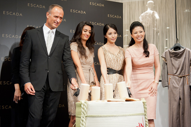 BoAや冨永愛ら豪華ゲストが登場したESCADA(エスカーダ)六本木ヒルズ店オープニングセレモニー｜写真14