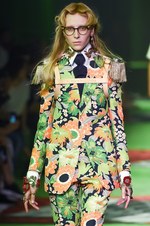 グッチ 2017年春夏メンズコレクション - 草も動物も芸術も、全てを“愛し”見える美を繋いで｜写真7