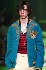 グッチ 2017年春夏メンズコレクション - 草も動物も芸術も、全てを“愛し”見える美を繋いで｜写真16