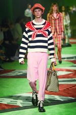 グッチ 2017年春夏メンズコレクション - 草も動物も芸術も、全てを“愛し”見える美を繋いで｜写真29