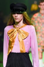 グッチ 2017年春夏メンズコレクション - 草も動物も芸術も、全てを“愛し”見える美を繋いで｜写真44