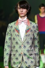 グッチ 2017年春夏メンズコレクション - 草も動物も芸術も、全てを“愛し”見える美を繋いで｜写真61