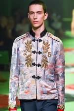グッチ 2017年春夏メンズコレクション - 草も動物も芸術も、全てを“愛し”見える美を繋いで｜写真73