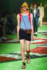 グッチ 2017年春夏メンズコレクション - 草も動物も芸術も、全てを“愛し”見える美を繋いで｜写真74