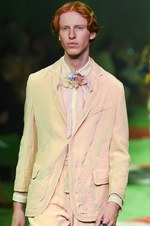 グッチ 2017年春夏メンズコレクション - 草も動物も芸術も、全てを“愛し”見える美を繋いで｜写真79