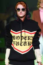 グッチ 2017年春夏メンズコレクション - 草も動物も芸術も、全てを“愛し”見える美を繋いで｜写真100