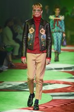 グッチ 2017年春夏メンズコレクション - 草も動物も芸術も、全てを“愛し”見える美を繋いで｜写真107