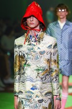 グッチ 2017年春夏メンズコレクション - 草も動物も芸術も、全てを“愛し”見える美を繋いで｜写真122