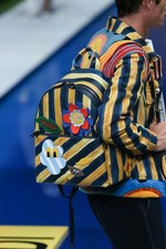 フェンディ 2017年春夏メンズコレクション - 降りそそぐ太陽の下、駈けだした旅人たち｜写真47