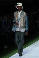 フェンディ 2017年春夏メンズコレクション - 降りそそぐ太陽の下、駈けだした旅人たち｜写真61