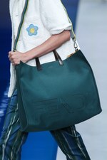 フェンディ 2017年春夏メンズコレクション - 降りそそぐ太陽の下、駈けだした旅人たち｜写真71