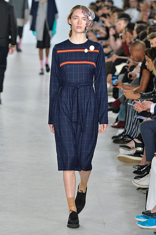 アギ＆サム(AGI & SAM) 2017年春夏ウィメンズ&メンズコレクション  - 写真23