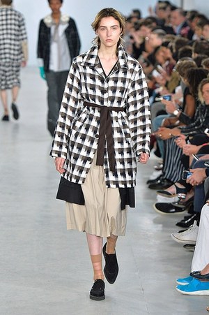 アギ＆サム(AGI & SAM) 2017年春夏ウィメンズ&メンズコレクション  - 写真4