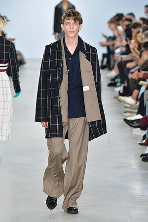 アギ＆サム(AGI & SAM) 2017年春夏ウィメンズ&メンズコレクション  - 写真29