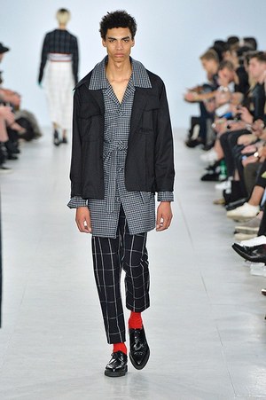 アギ＆サム(AGI & SAM) 2017年春夏ウィメンズ&メンズコレクション  - 写真30