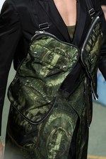 ジバンシィ バイ リカルド ティッシ17年春夏メンズコレクション - 永続性の中にあるピースフルな旅｜写真3