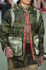 ジバンシィ バイ リカルド ティッシ17年春夏メンズコレクション - 永続性の中にあるピースフルな旅｜写真55