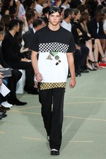 ジバンシィ バイ リカルド ティッシ17年春夏メンズコレクション - 永続性の中にあるピースフルな旅｜写真62