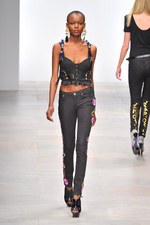 宝石箱からこぼれ落ちる、春への祝福 - PPQ(ピーピーキュー) 2012年春夏コレクション｜写真34