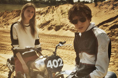 ベルスタッフ　BELSTAFF ライダーズコート ベルスタッフ×ソフネット、ロンドンと東京のストリート