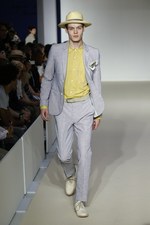 アニエスベー オム 2017年春夏コレクション - 夏のビーチで、リラクシングな1日を｜写真36