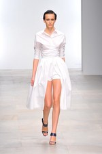 夏の到来が待ち遠しくなる - ダックス(DAKS)、2012年春夏コレクション｜写真1