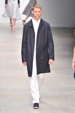 夏の到来が待ち遠しくなる - ダックス(DAKS)、2012年春夏コレクション｜写真18