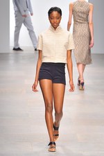 夏の到来が待ち遠しくなる - ダックス(DAKS)、2012年春夏コレクション｜写真26