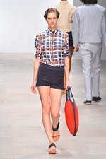 夏の到来が待ち遠しくなる - ダックス(DAKS)、2012年春夏コレクション｜写真28