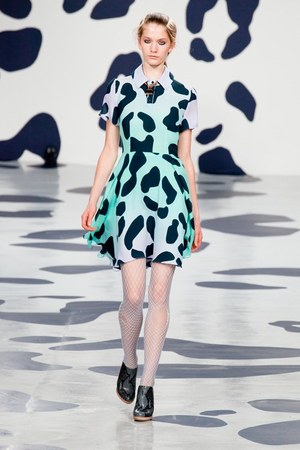 ガーリーでポップなパンクスタイル - ハウスオブホランド(House of Holland) 2012年春夏コレクション｜写真19