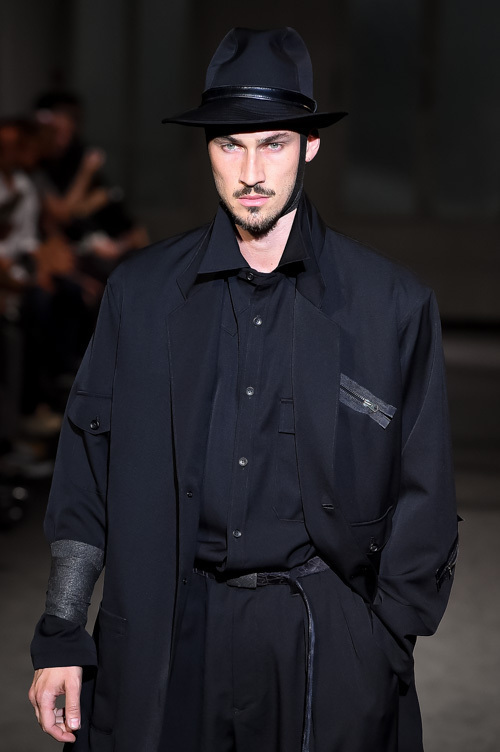 ヨウジヤマモト(Yohji Yamamoto) 2017年春夏メンズコレクション  - 写真57