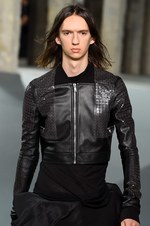 リック・オウエンス 17年春夏メンズコレクション - 漲る力は、テキスタイルの上でうねりとなり現れる｜写真29