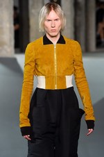 リック・オウエンス 17年春夏メンズコレクション - 漲る力は、テキスタイルの上でうねりとなり現れる｜写真43