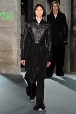 リック・オウエンス 17年春夏メンズコレクション - 漲る力は、テキスタイルの上でうねりとなり現れる｜写真44