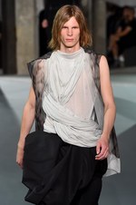 リック・オウエンス 17年春夏メンズコレクション - 漲る力は、テキスタイルの上でうねりとなり現れる｜写真49