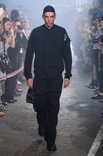 ユリウス 2017年春夏コレクション - 長短の組み合わせで見せるストリートモードスタイル｜写真7