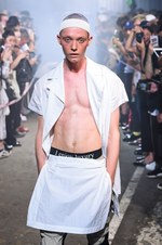 ユリウス 2017年春夏コレクション - 長短の組み合わせで見せるストリートモードスタイル｜写真22